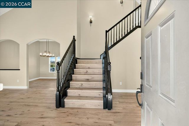 4880 Discovery Pt, Discovery Bay, CA 94505