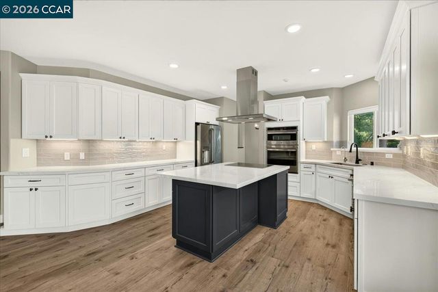 4880 Discovery Pt, Discovery Bay, CA 94505
