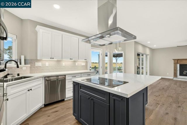 4880 Discovery Pt, Discovery Bay, CA 94505