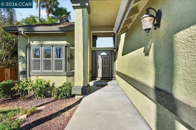 4880 Discovery Pt, Discovery Bay, CA 94505