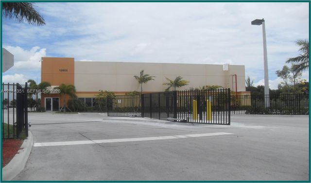 12601 NW 115th Ave A-103, Medley, FL 33178