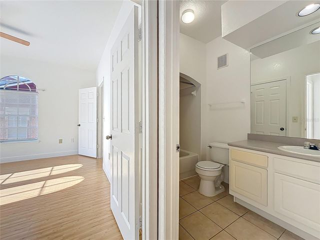 174 VILLA DI ESTE TERRACE 200, Lake Mary, FL 32746