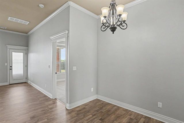 7705 SW Franks Ct, Lawton, OK 73505