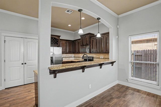 7705 SW Franks Ct, Lawton, OK 73505