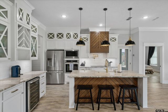 12457 Maplewood Drive, Lindale, TX 75771