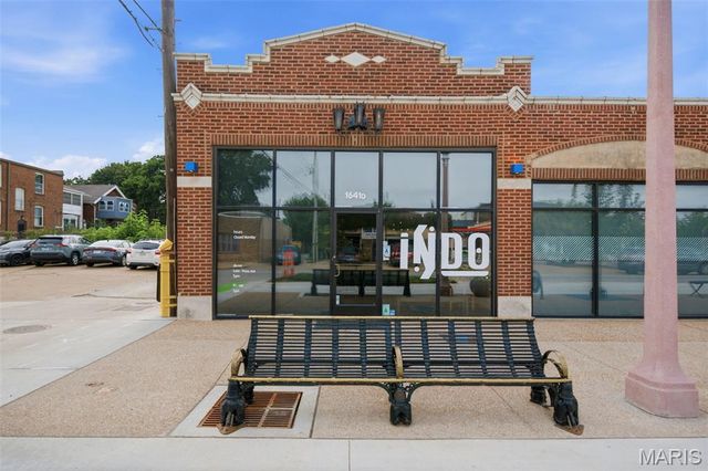 4238 McRee Avenue, St Louis, MO 63110