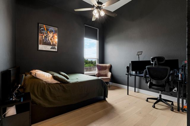 304 Sadaba ST, Liberty Hill, TX 78642