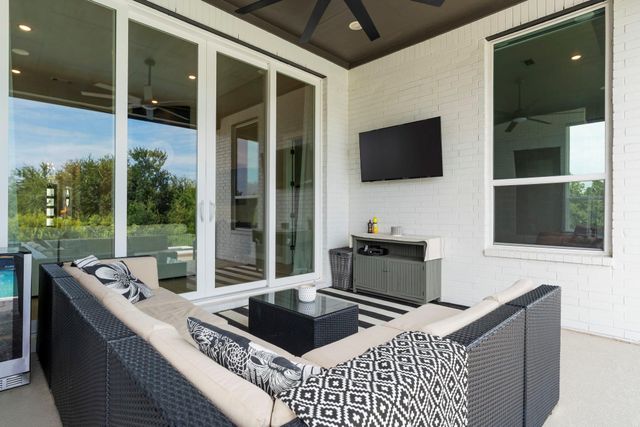 304 Sadaba ST, Liberty Hill, TX 78642