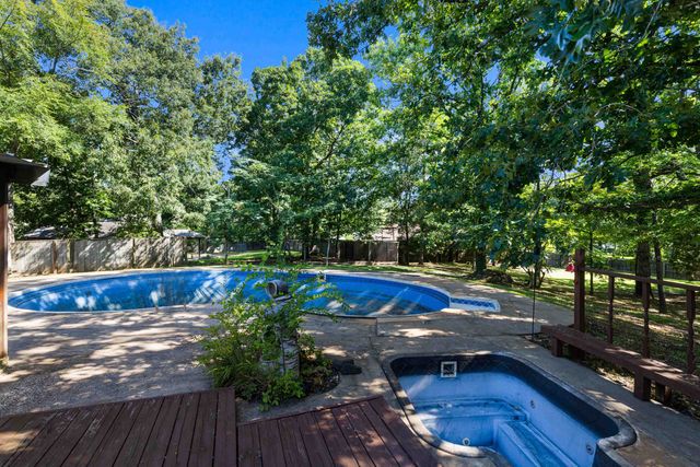 6339 Lakewood Dr., Gilmer, TX 75645