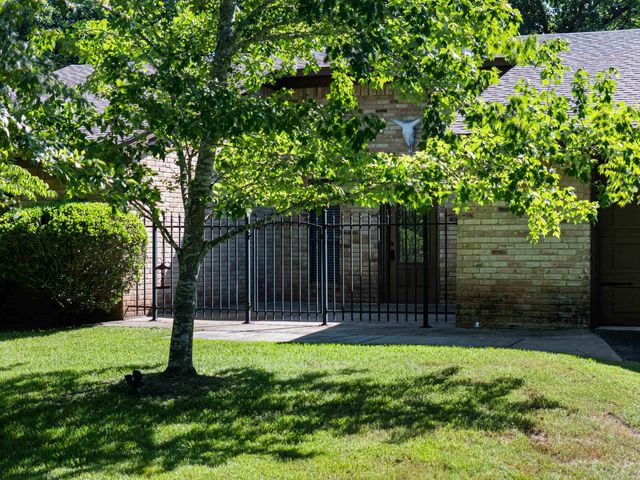 6339 Lakewood Dr., Gilmer, TX 75645
