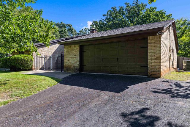6339 Lakewood Dr., Gilmer, TX 75645