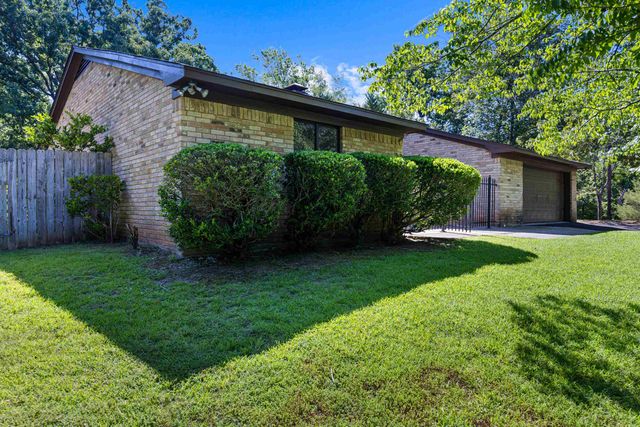 6339 Lakewood Dr., Gilmer, TX 75645
