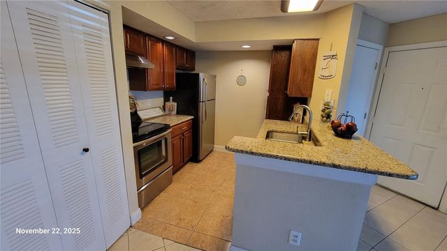 5701 GATLIN AVENUE 114, Orlando, FL 32822