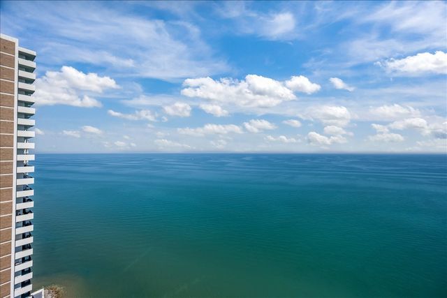 6007 N SHERIDAN Road 37B, Chicago, IL 60660