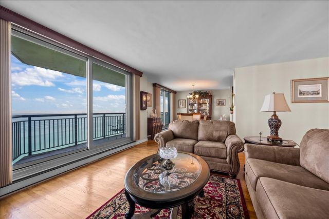 6007 N SHERIDAN Road 37B, Chicago, IL 60660