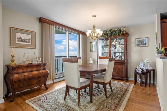 6007 N SHERIDAN Road 37B, Chicago, IL 60660