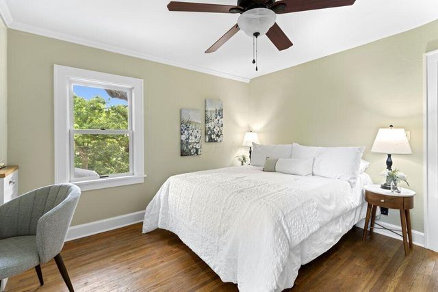 2804 Indianola Avenue, Columbus, OH 43202