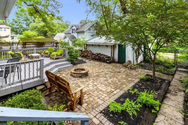 2804 Indianola Avenue, Columbus, OH 43202