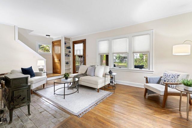 2804 Indianola Avenue, Columbus, OH 43202