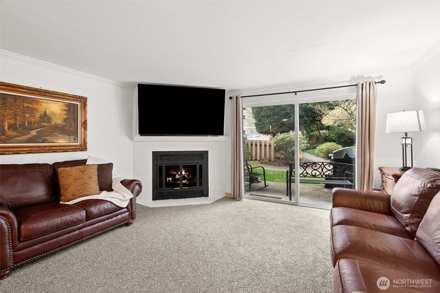 3931 NW Fairway Lane, Bremerton, WA 98312