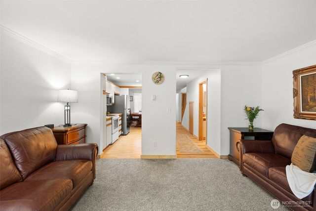 3931 NW Fairway Lane, Bremerton, WA 98312
