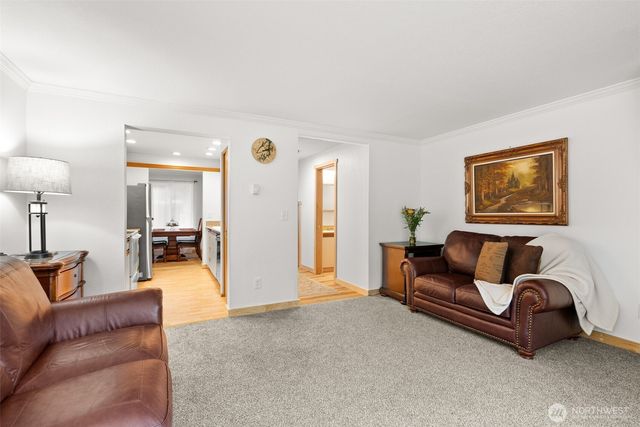 3931 NW Fairway Lane, Bremerton, WA 98312