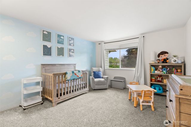 3931 NW Fairway Lane, Bremerton, WA 98312