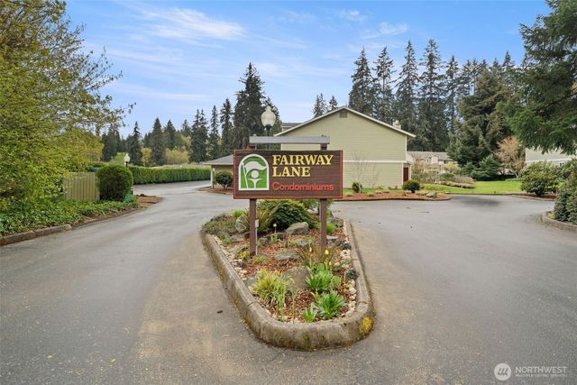 3931 NW Fairway Lane, Bremerton, WA 98312