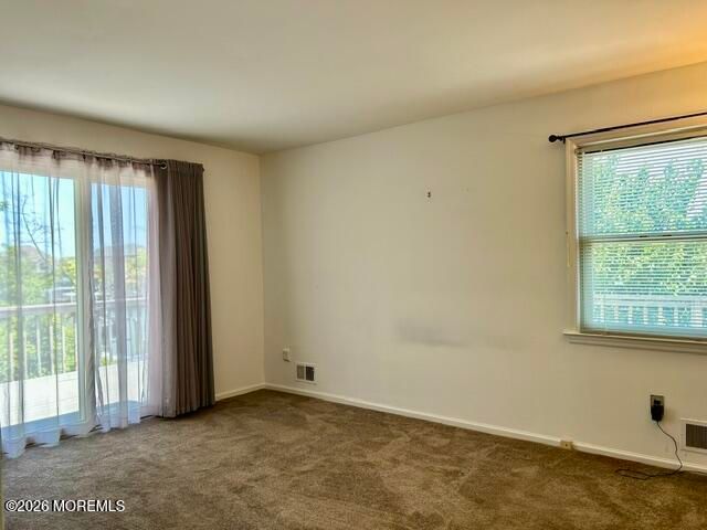 33 Freeman Court, Toms River, NJ 08753