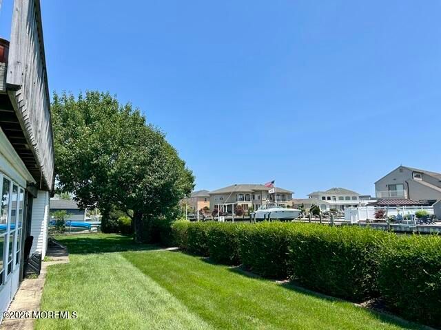 33 Freeman Court, Toms River, NJ 08753