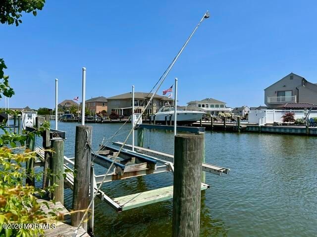 33 Freeman Court, Toms River, NJ 08753