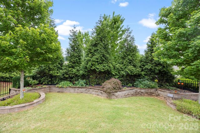 435 Trillium Way, Belmont, NC 28012