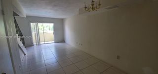 465 Swallow Dr 9, Miami Springs, FL 33166
