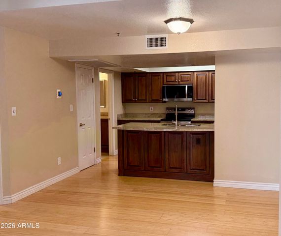100 E FILLMORE Street 114, Phoenix, AZ 85004