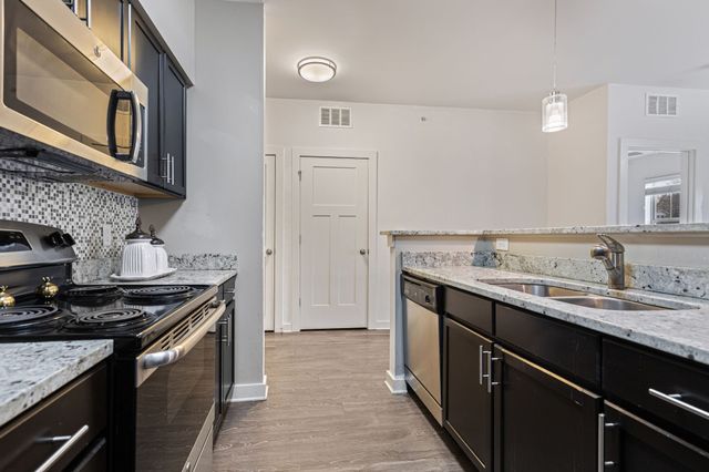 410 Rosedale Ave Apt 302, Nashville, TN 37211