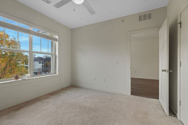 410 Rosedale Ave Apt 302, Nashville, TN 37211