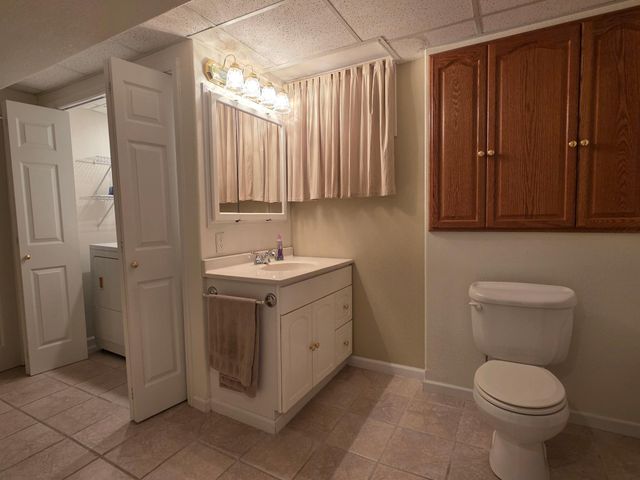 2713 4th Avenue S, Moorhead, MN 56560