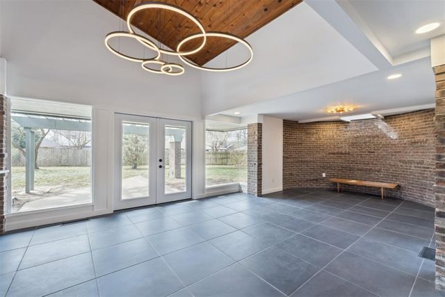 2518 Acacia Court, Norman, OK 73072