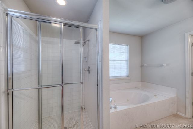 19719 E 45th Street, Broken Arrow, OK 74014