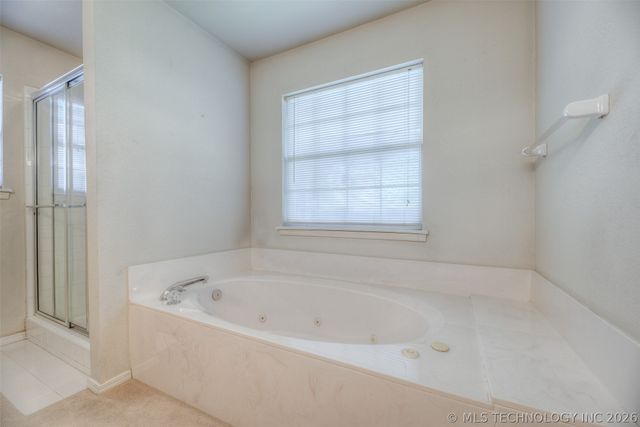 19719 E 45th Street, Broken Arrow, OK 74014