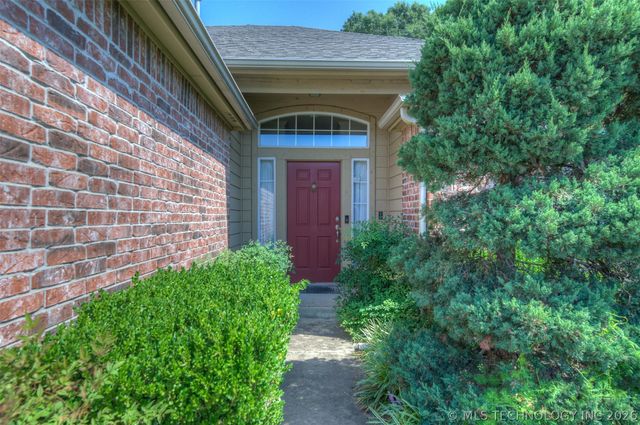 19719 E 45th Street, Broken Arrow, OK 74014