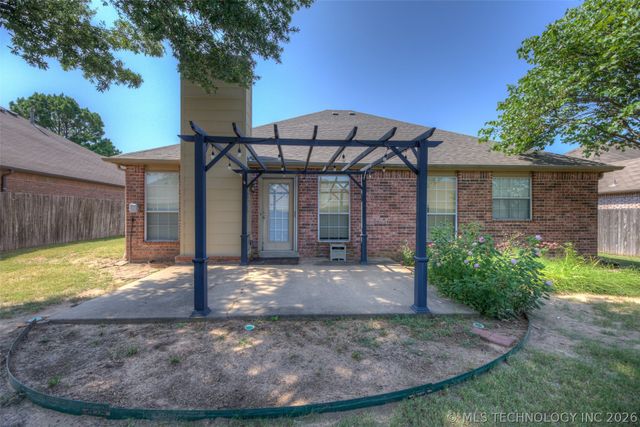 19719 E 45th Street, Broken Arrow, OK 74014