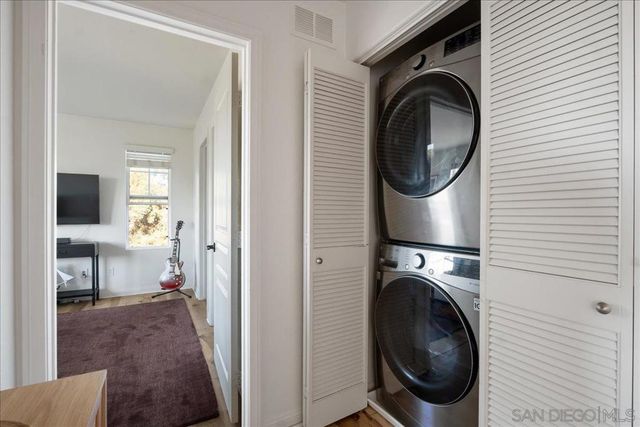 750 Harbor Cliff Way 102, Oceanside, CA 92054