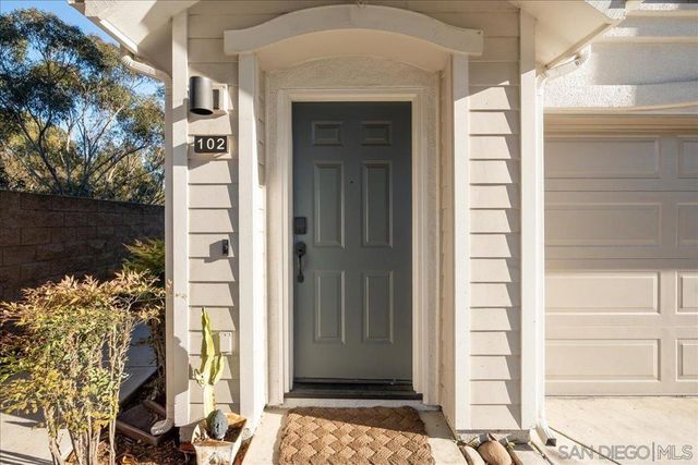 750 Harbor Cliff Way 102, Oceanside, CA 92054