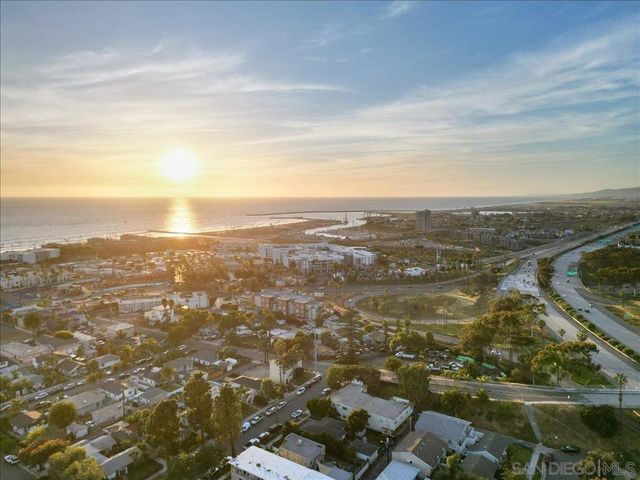 750 Harbor Cliff Way 102, Oceanside, CA 92054