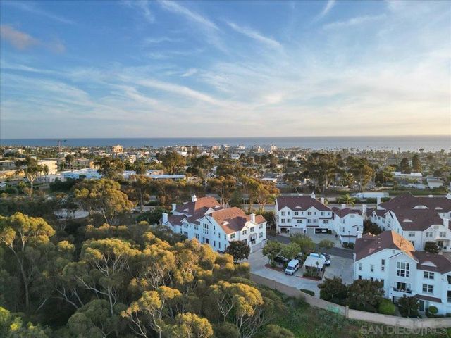 750 Harbor Cliff Way 102, Oceanside, CA 92054