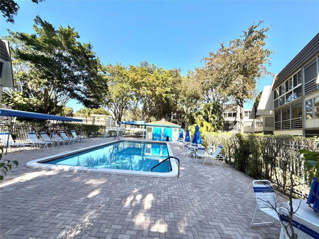 9401 Lime Bay Boulevard 114, Tamarac, FL 33321