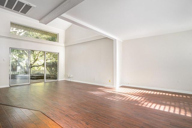 2945 Country Place Circle, Carrollton, TX 75006