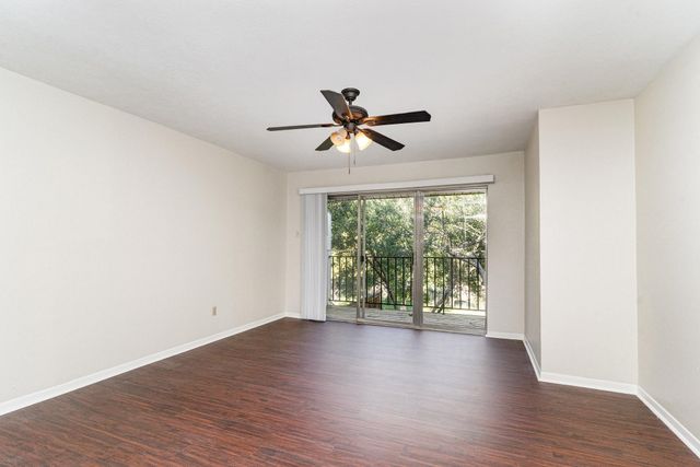 2945 Country Place Circle, Carrollton, TX 75006