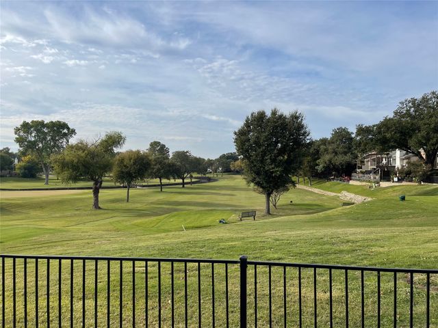 2945 Country Place Circle, Carrollton, TX 75006